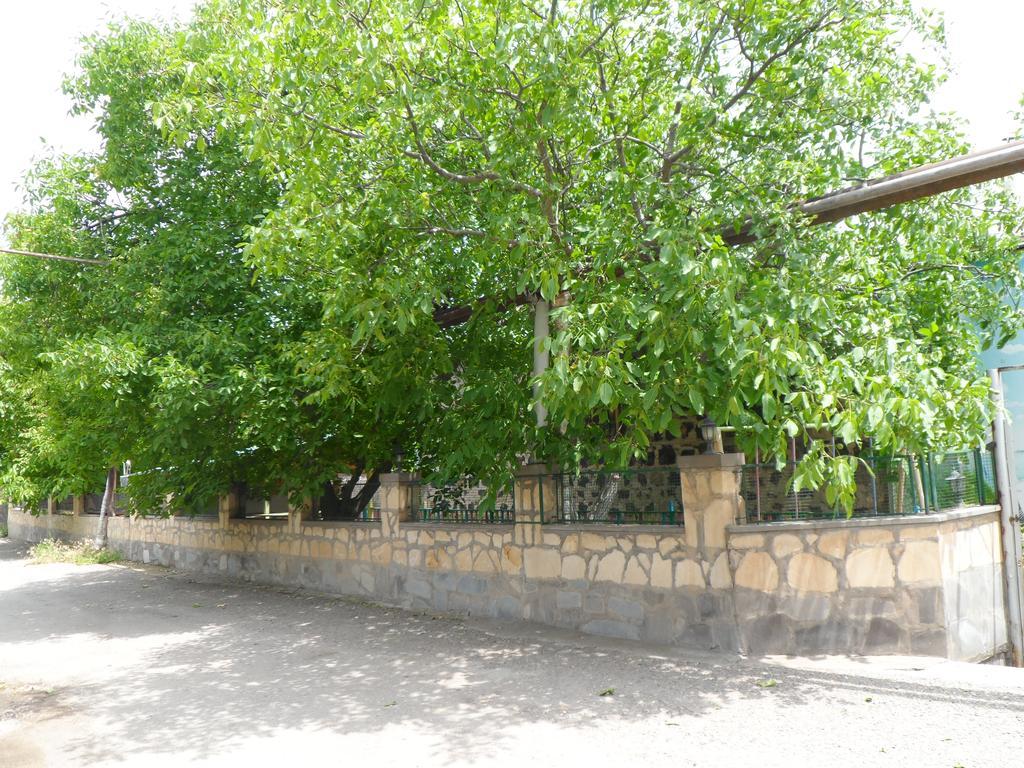 Guest House Nataly Yeghegnadzor 外观 照片