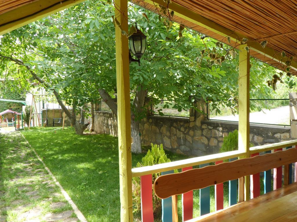Guest House Nataly Yeghegnadzor 外观 照片