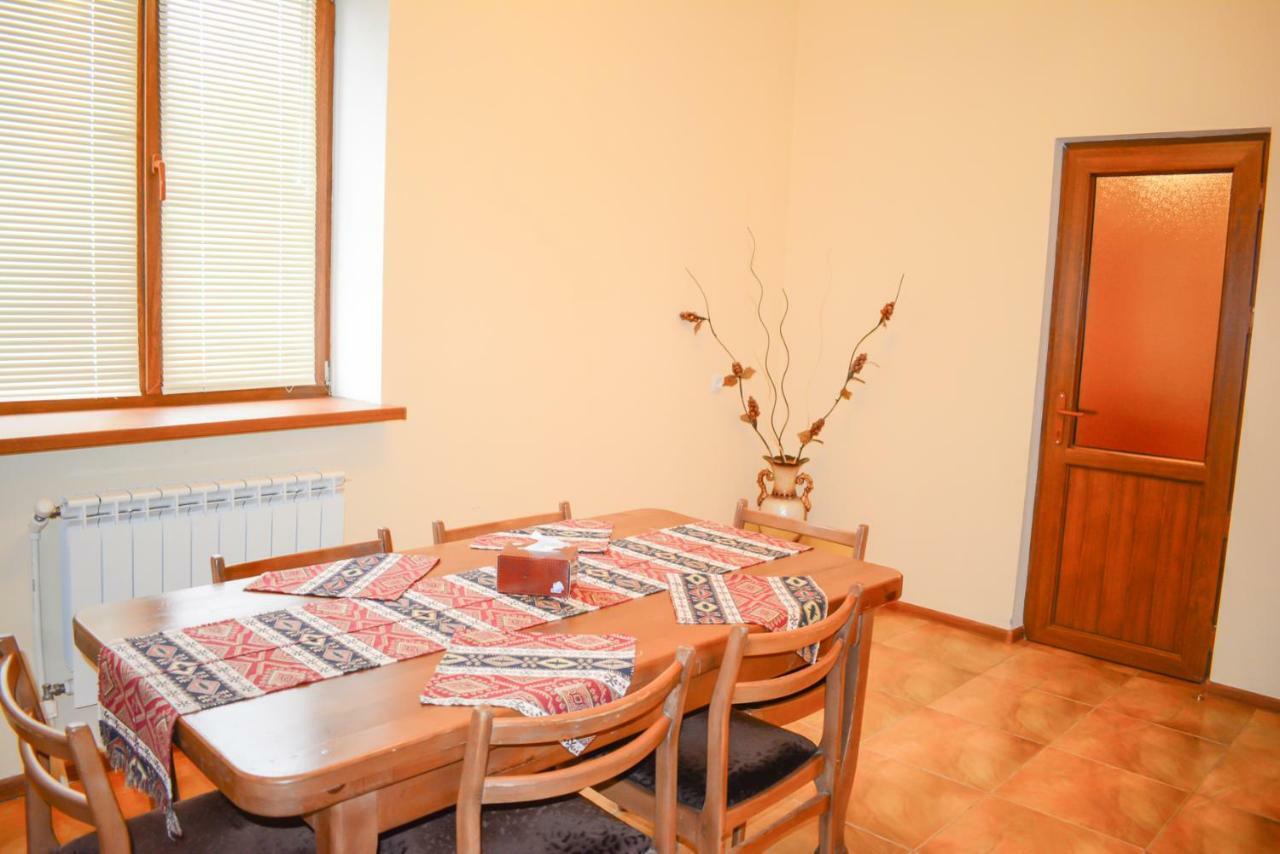 Guest House Nataly Yeghegnadzor 外观 照片
